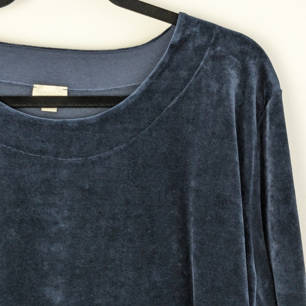 Hanro • Favourites Velvet Round Neck Pullover - Picture 4 of 7